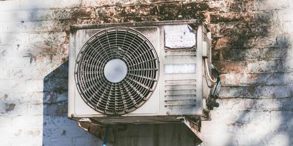 air-conditioner Професійна чистка кондиціонерів